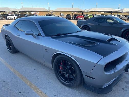 2016 Dodge Challenger SRT Hellcat