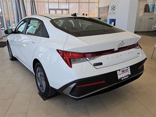 2025 Hyundai ELANTRA HEV Blue