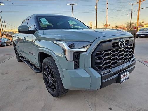 2022 Toyota Tundra SR5