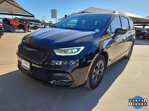 2021 Chrysler Pacifica Touring-L