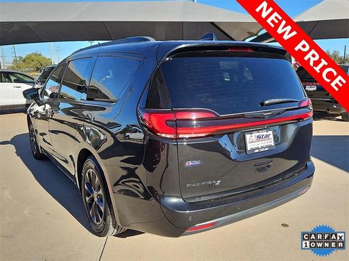 2021 Chrysler Pacifica Touring-L