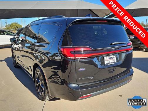 2021 Chrysler Pacifica Touring-L
