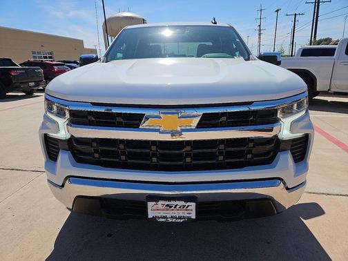 Summit White 2025 Chevrolet Silverado 1500 LT