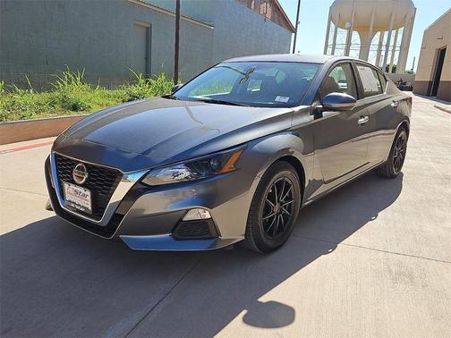 2022 Nissan Altima 2.5 S