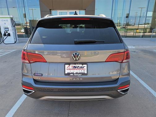 2023 Volkswagen Taos 1.5T SE
