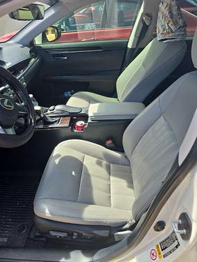 2018 Lexus ES 300h Base