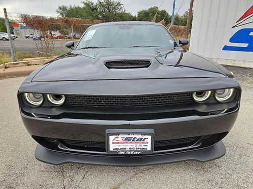 Pitch Black Clearcoat 2023 Dodge Challenger R/T