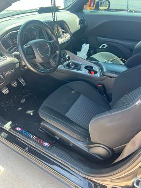 Pitch Black Clearcoat 2023 Dodge Challenger R/T