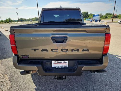 Bronze 2025 Toyota Tacoma TRD Sport