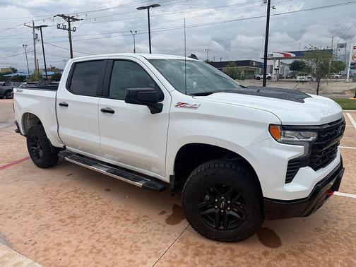 Summit White 2024 Chevrolet Silverado 1500 LT Trail Boss