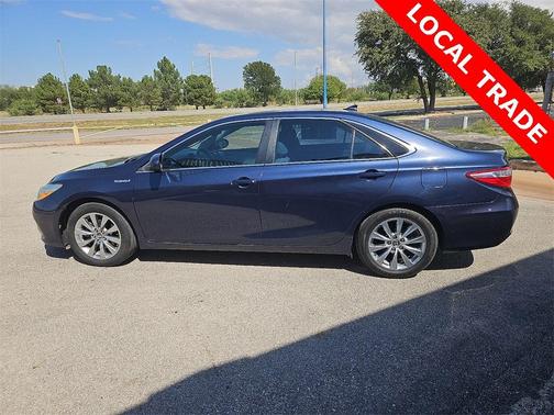 2016 Toyota Camry Hybrid XLE