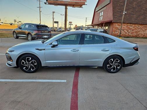 2024 Hyundai SONATA SEL