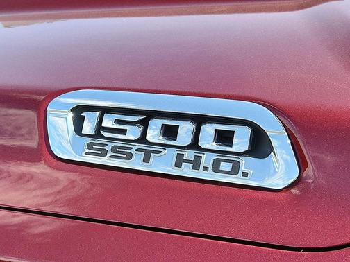 Delmonico Red Pearlcoat 2025 RAM 1500 Limited