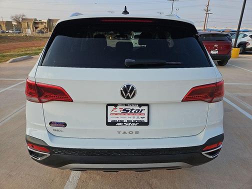 2022 Volkswagen Taos 1.5T SEL