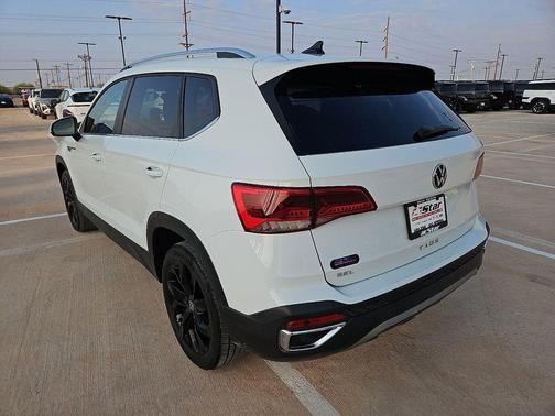 2022 Volkswagen Taos 1.5T SEL