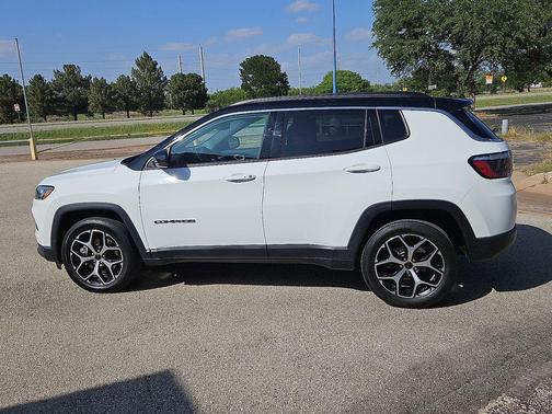 Bright White Clearcoat 2025 Jeep Compass Limited