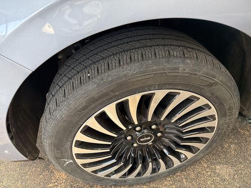 Crystal Blue 2021 Lincoln Navigator Black Label