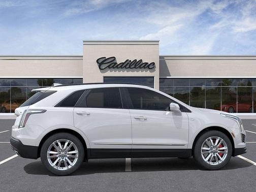 2025 Cadillac XT5 Sport