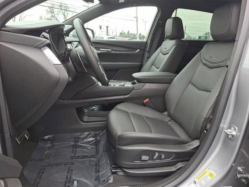 2025 Cadillac XT5 Sport