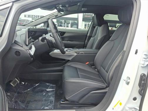 2025 Cadillac OPTIQ Luxury