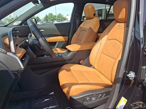 2025 Cadillac XT4 Sport