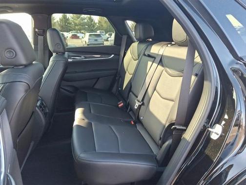 2025 Cadillac XT5 Sport