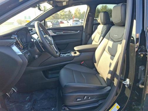2025 Cadillac XT5 Sport