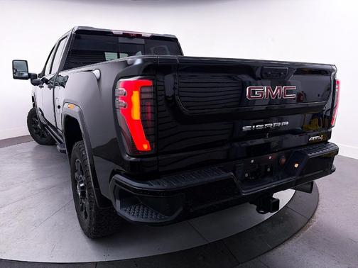 2024 GMC Sierra 2500 AT4
