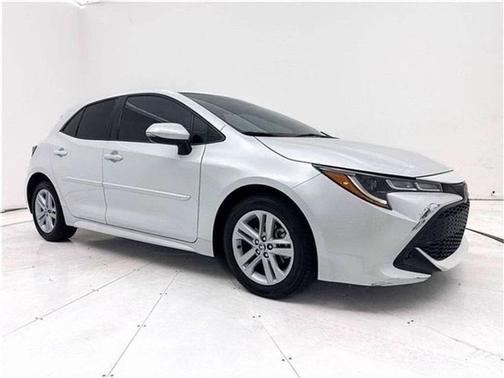2022 Toyota Corolla Hatchback SE