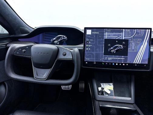 2022 Tesla Model S Plaid