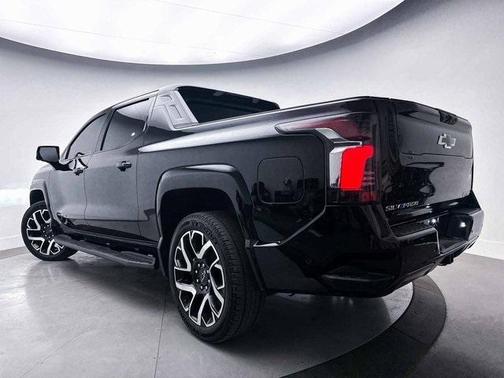 2024 Chevrolet Silverado EV RST