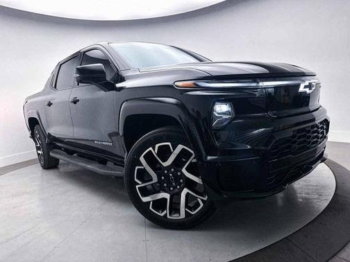 2024 Chevrolet Silverado EV RST
