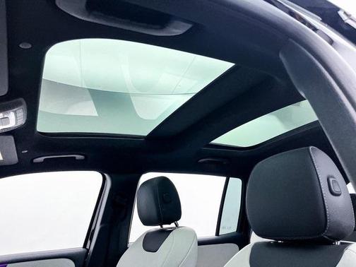 2023 Mercedes-Benz GLB 250 Base 4MATIC