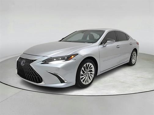 2022 Lexus ES 300h Luxury