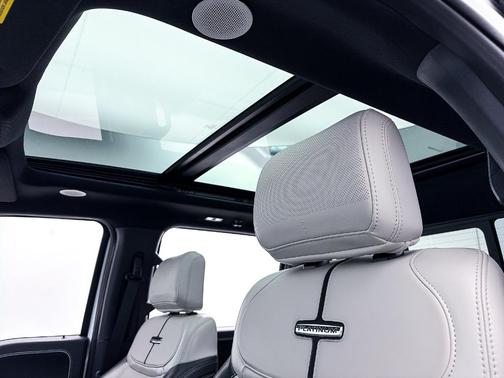 2023 Ford F-150 Lightning Platinum