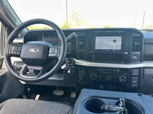 2024 Ford F-350 XLT