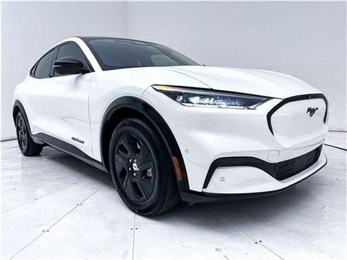 2023 Ford Mustang Mach-E California Route 1