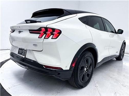 2023 Ford Mustang Mach-E California Route 1