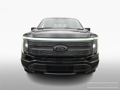 2022 Ford F-150 Lightning LARIAT