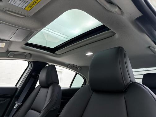 2025 Mazda Mazda3 FWD w/Preferred Package