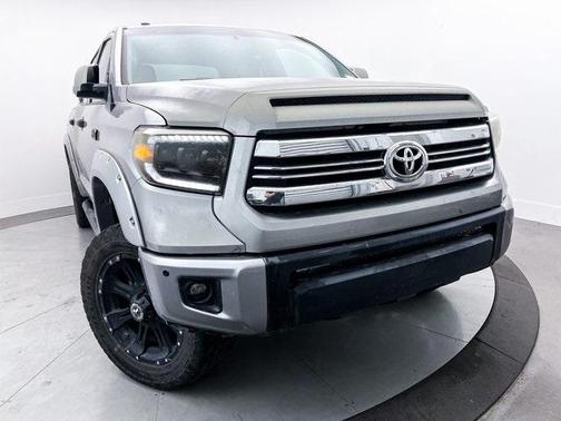 2016 Toyota Tundra SR5