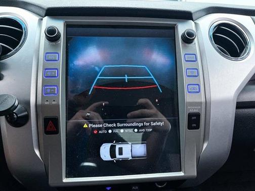 2016 Toyota Tundra SR5