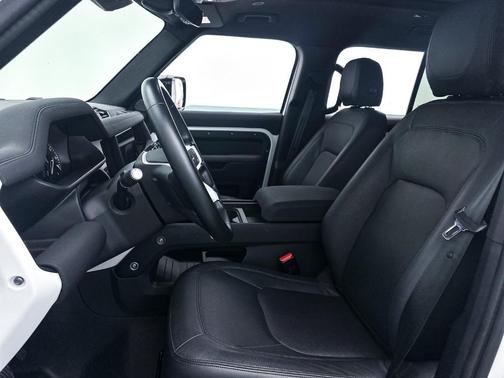 2023 Land Rover Defender 110 S