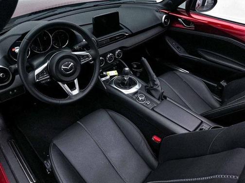 2023 Mazda MX-5 Miata RF Grand Touring