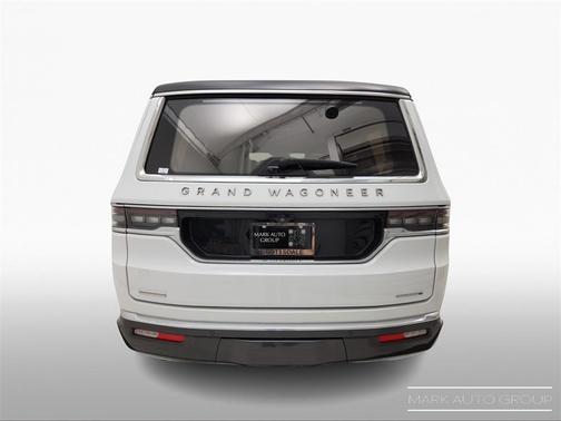 2022 Jeep Grand Wagoneer Series III