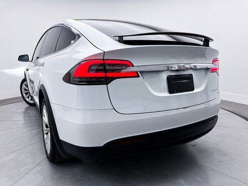 2021 Tesla Model X Long Range