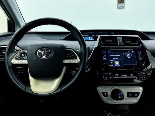 2018 Toyota Prius Three Touring