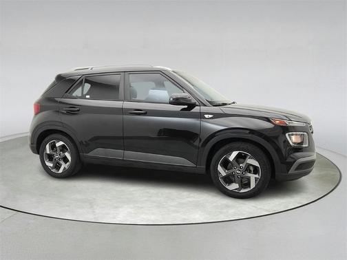 2021 Hyundai VENUE SEL