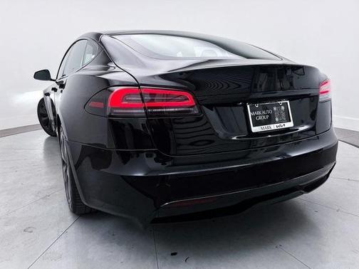 2022 Tesla Model S Base