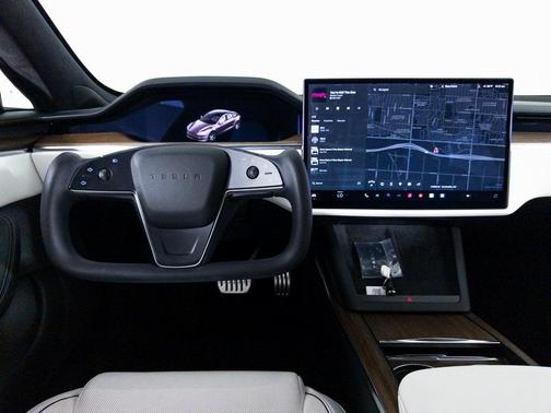 2021 Tesla Model S Plaid